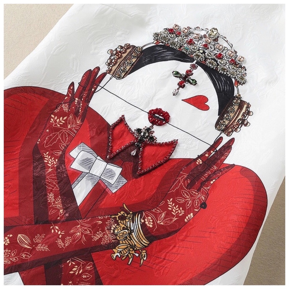 🆕 The BENTE Queen Of Hearts Silk Dress - Picture 6 of 8